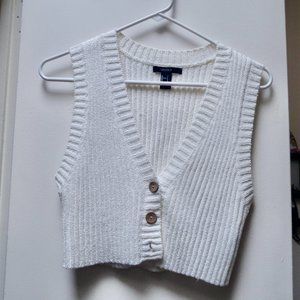 Forever 21 light cream, button up cropped sweater vest, size S, never worn